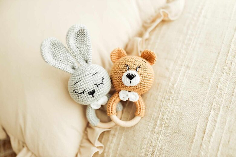 Tamborēts grabulītis ar vārdu