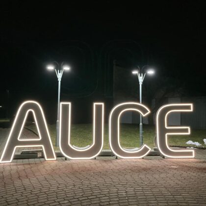 gaismas lielformāta dekorācija